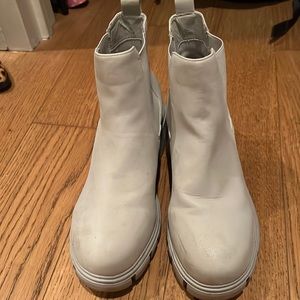 MIA Booties 8.5 cream colored